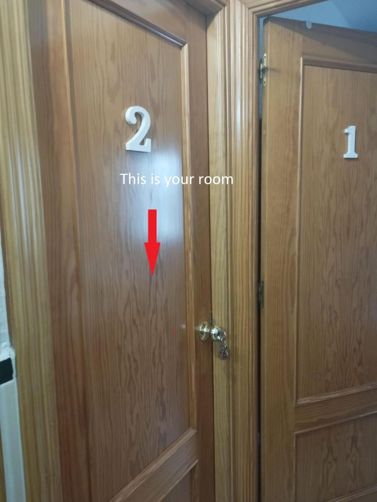 Habitaciones Privadas Con Cama Doble En Sevilla Zewnętrze zdjęcie
