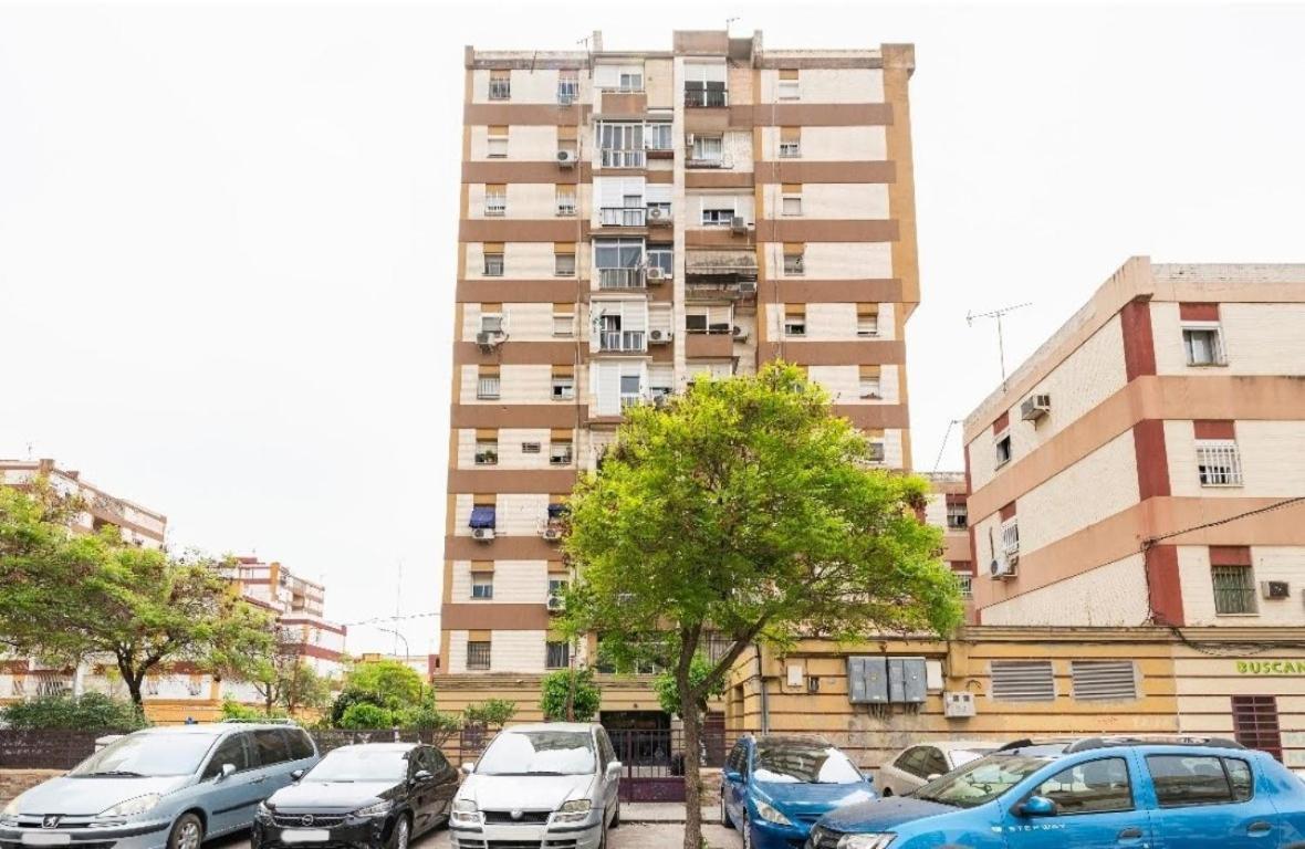 Habitaciones Privadas Con Cama Doble En Sevilla Zewnętrze zdjęcie