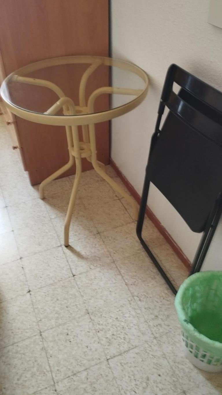 Habitaciones Privadas Con Cama Doble En Sevilla Zewnętrze zdjęcie