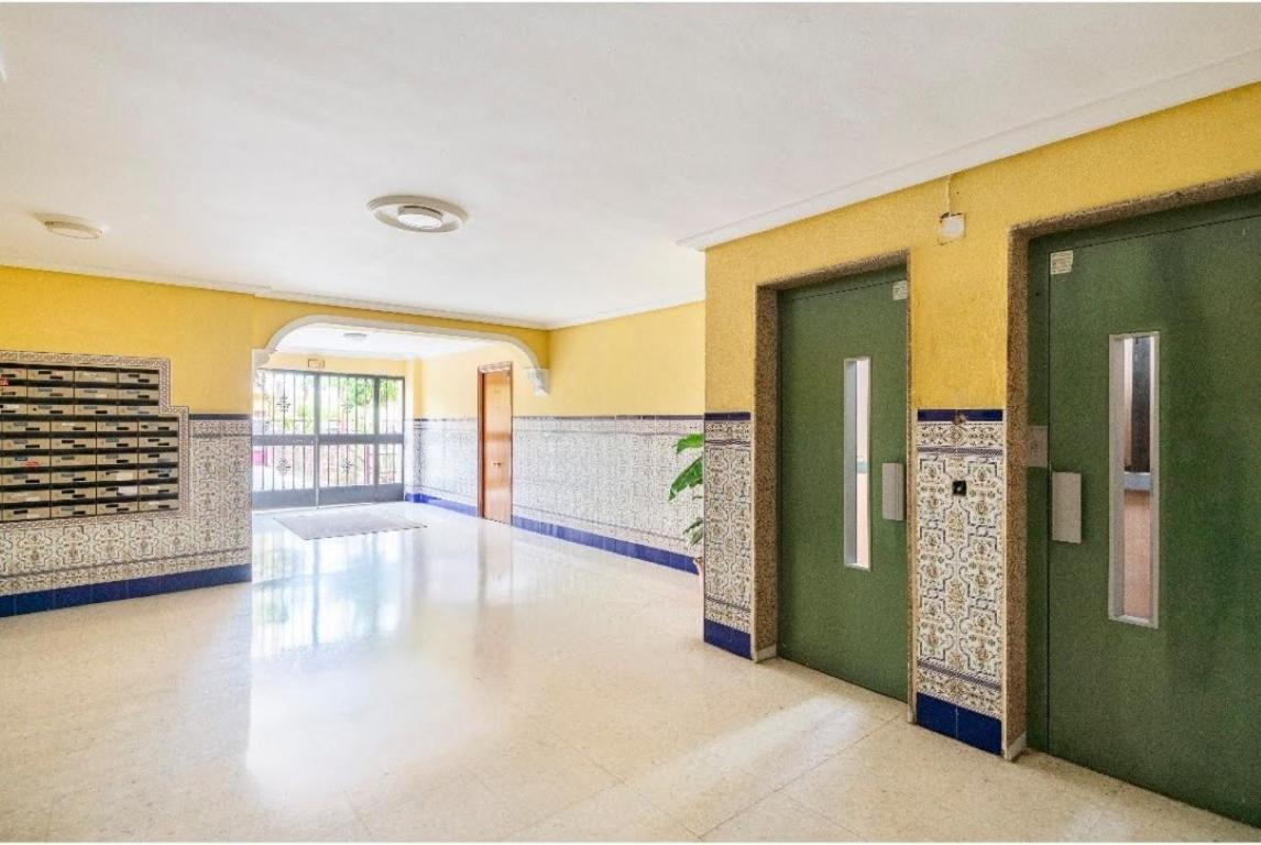 Habitaciones Privadas Con Cama Doble En Sevilla Zewnętrze zdjęcie