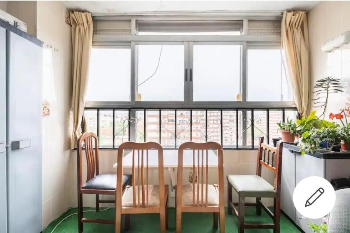 Habitaciones Privadas Con Cama Doble En Sevilla Zewnętrze zdjęcie
