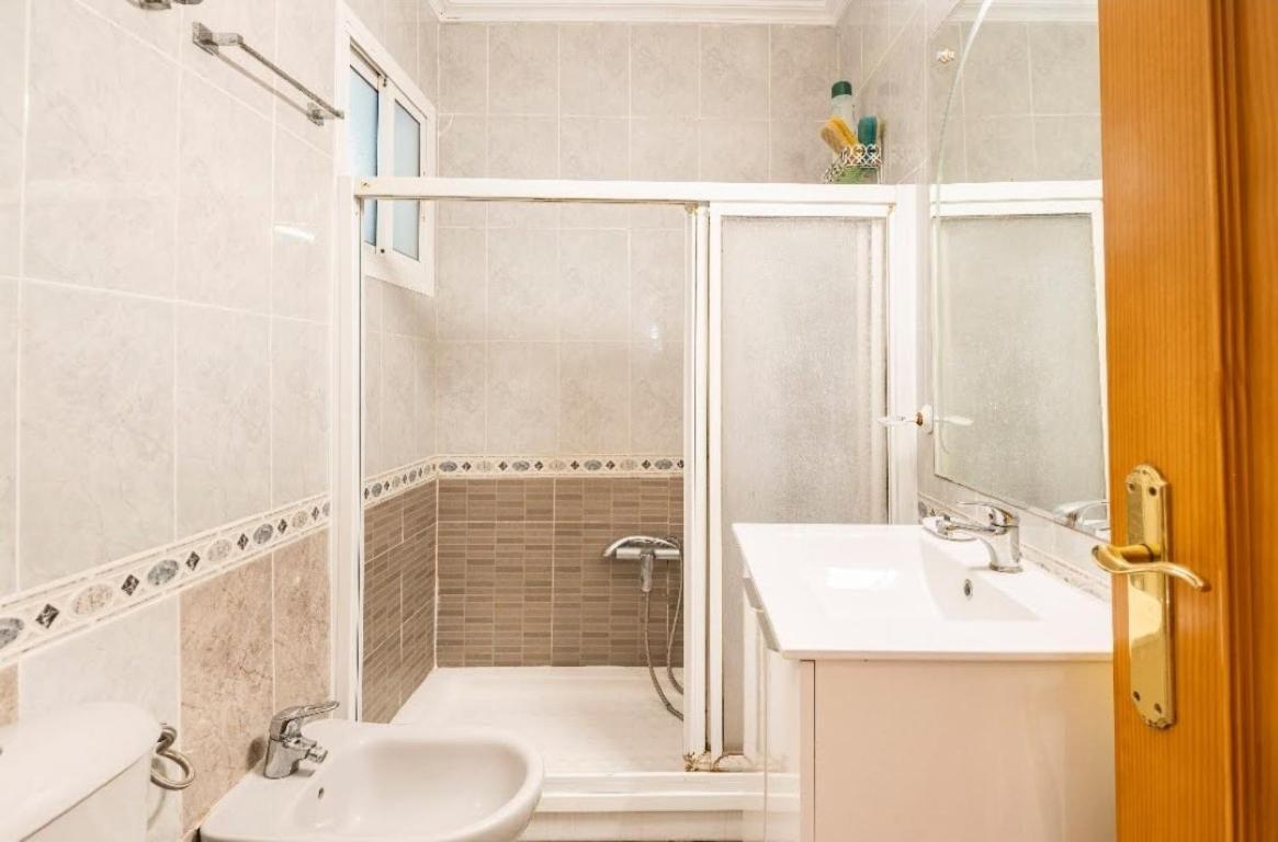 Habitaciones Privadas Con Cama Doble En Sevilla Zewnętrze zdjęcie